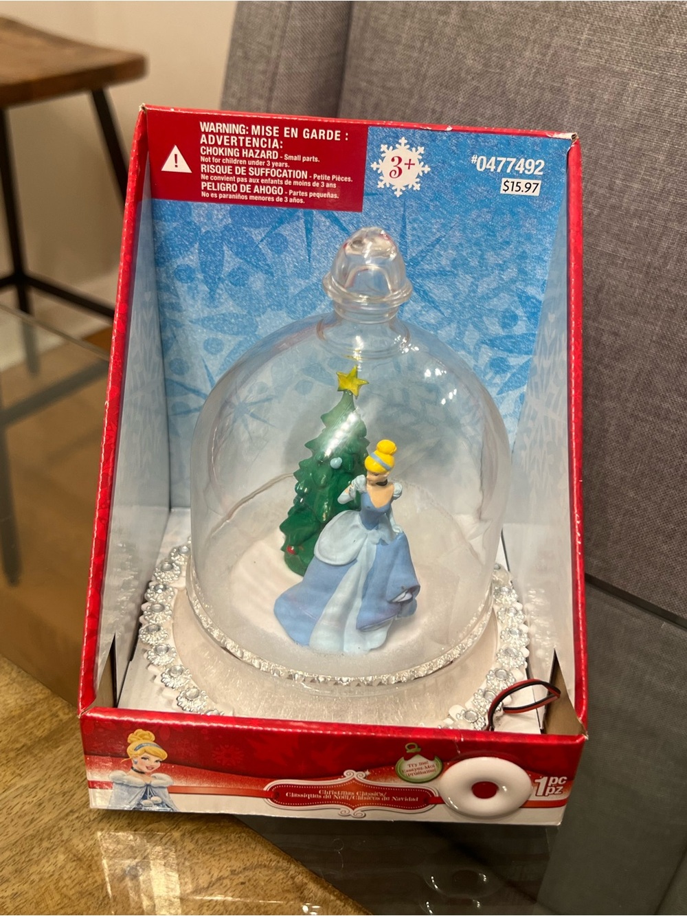 Disney Cinderella Christmas Classics Color Lights & Music Globe New Gemmy 2013